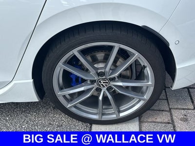 2024 Volkswagen Golf R 2.0T