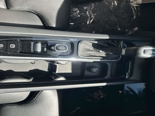 2019 Volvo XC60 Momentum